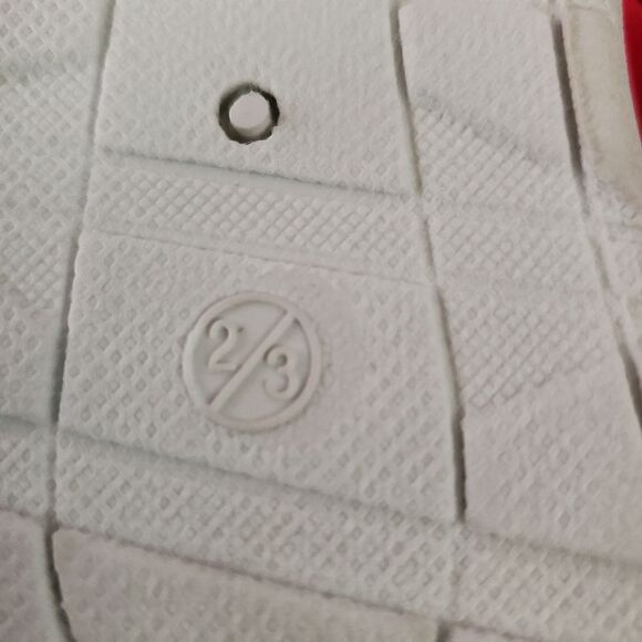 Cute little girls water shoes size 2/3 - Picture 6 of 6